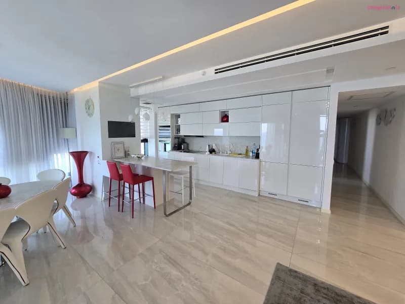Gk-apartments, דירת נופש, בת ים, תמונה 2