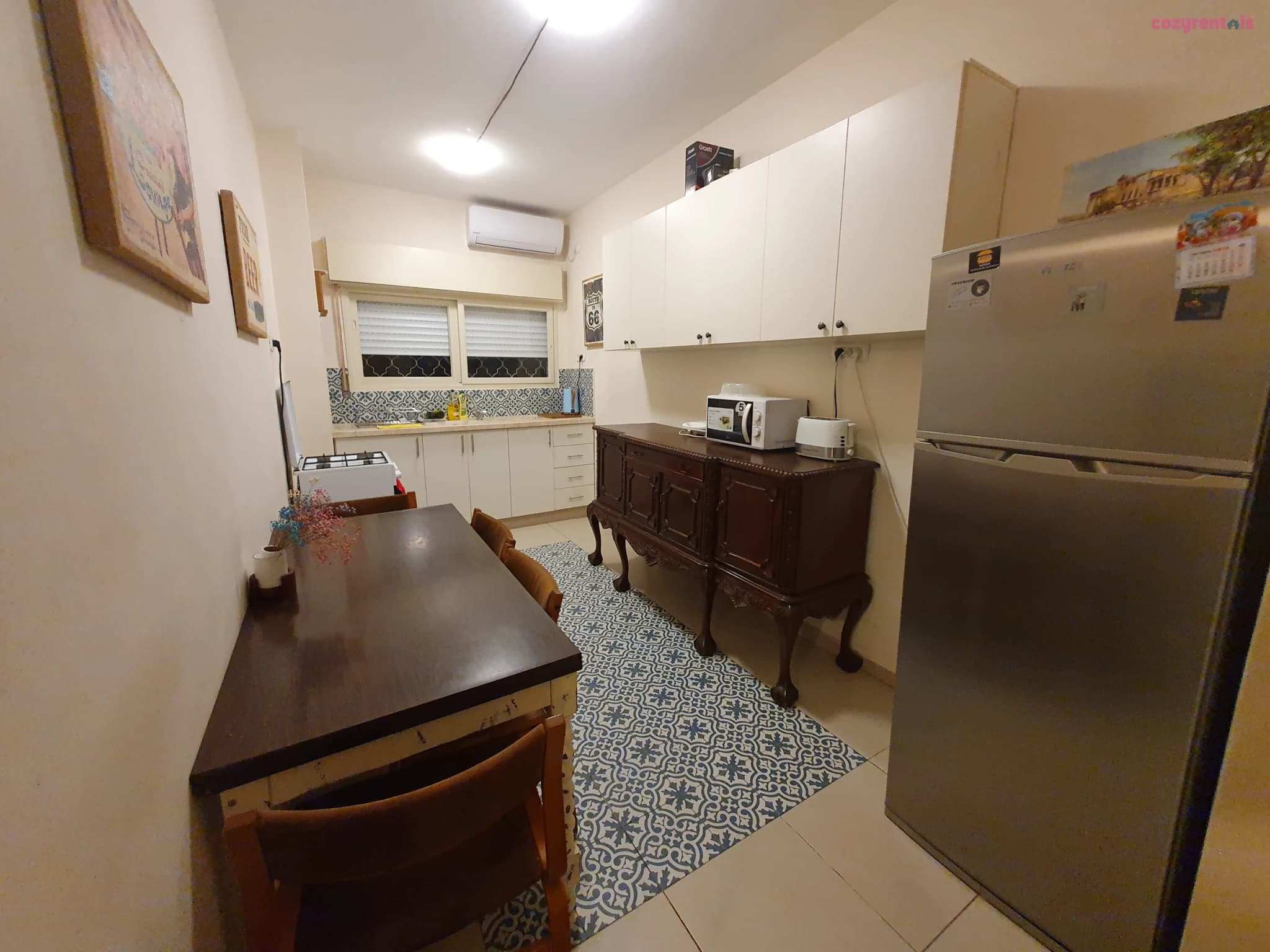 Three 3 stairs only to a cozy flat on favorite Hillel st - תמונה 4