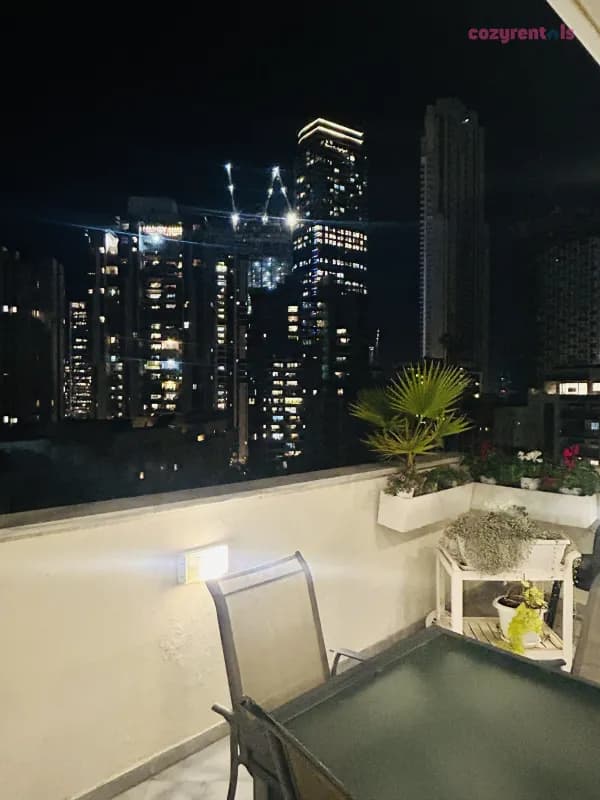 Skyline Penthouse Kimchi Home, דירת נופש, גבעתים, תמונה 9